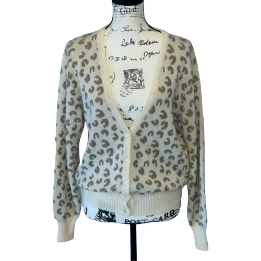 Vintage Montaldo’s Italy Lambs Wool Animal Cheetah Cardigan Sweater sz Medium 